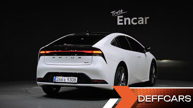 Toyota PRIUS 2.0 XLE купить на сайте DeffCars