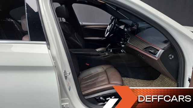 BMW 5-SERIES 530e M Sport купить на сайте DeffCars