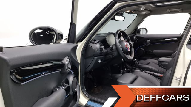 Mini COOPER 5Door Classic Third Generation купить на сайте DeffCars
