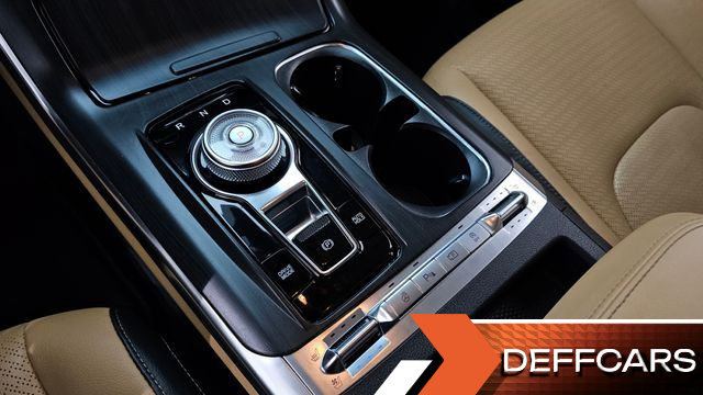 Kia CARNIVAL 7-Seater Noblesse купить на сайте DeffCars