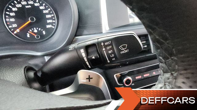 Kia K5 2.0 SX Prestige купить на сайте DeffCars