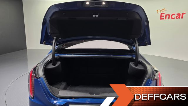 Cadillac CT4 2.0 Sport купить на сайте DeffCars