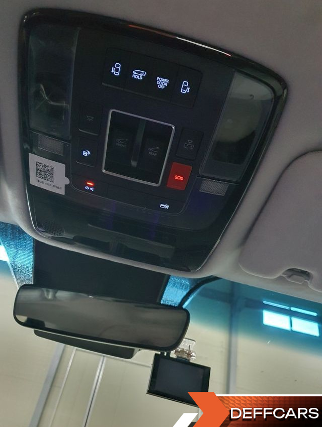 Hyundai STARIA Lounge 7-Seater Inspiration купить на сайте DeffCars