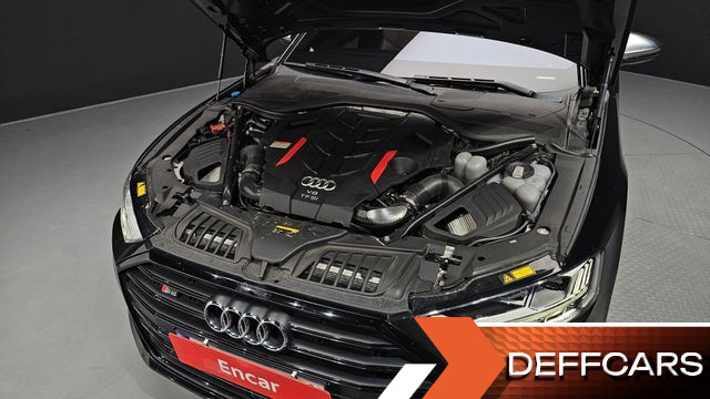 Audi S8 4.0 TFSI Quattro LWB купить на сайте DeffCars