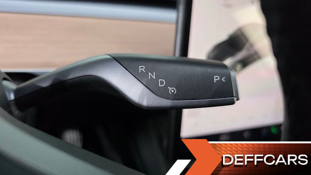 Tesla MODEL 3 Long Range AWD купить на сайте DeffCars