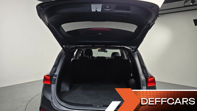 Hyundai SANTAFE Gasoline 2.0T 2WD Exclusive купить на сайте DeffCars