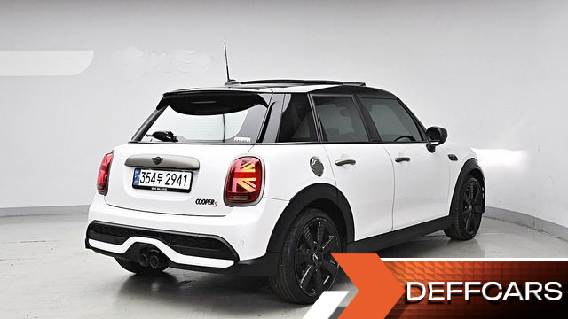 Mini COOPER 5Door Resolute Edition 3rd Gen купить на сайте DeffCars