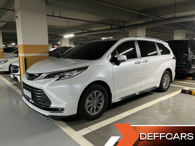 Toyota SIENNA 2.5 Hybrid AWD купить на сайте DeffCars