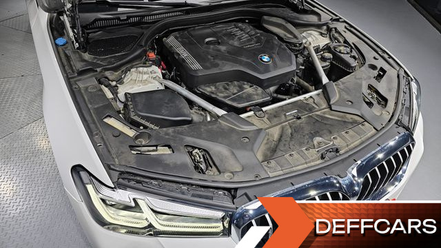 BMW 5-SERIES 520i M Sport купить на сайте DeffCars