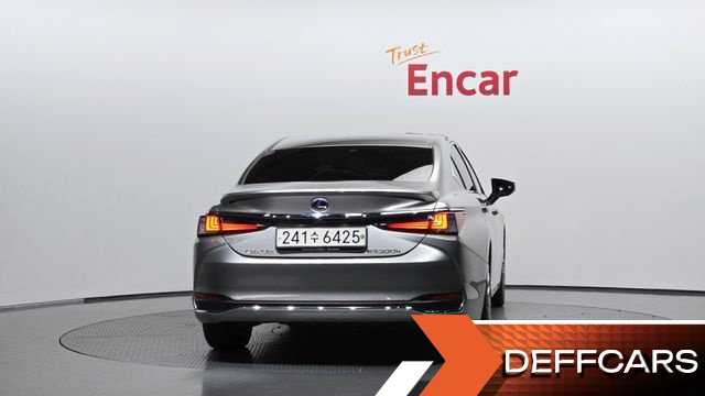 Lexus ES Executive купить на сайте DeffCars
