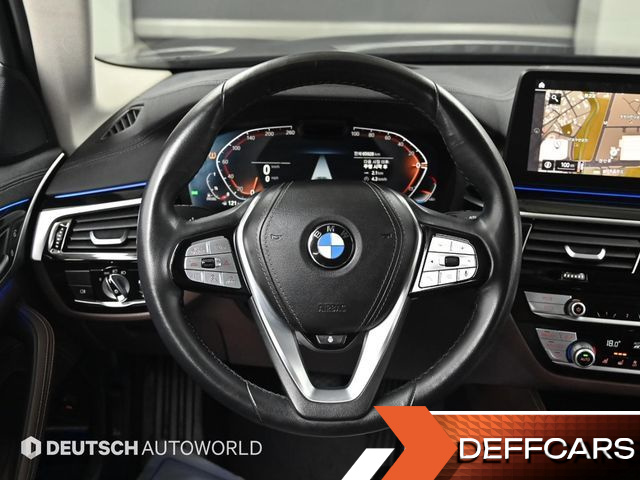 BMW 5-SERIES 523d xDrive Luxury купить на сайте DeffCars