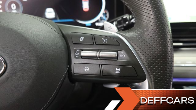 Hyundai GRANDEUR 2.5 Calligraphy купить на сайте DeffCars