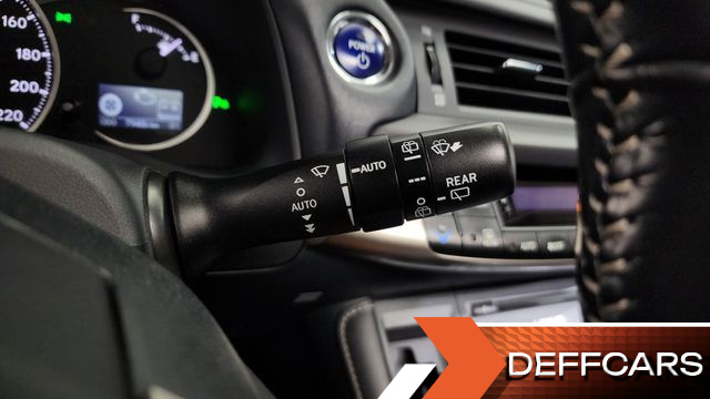 Lexus CT200H 1.8 Supreme ZWA10 купить на сайте DeffCars