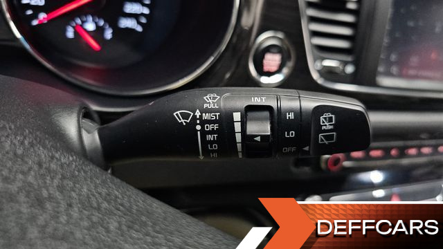 Kia CARNIVAL 9-Seater Prstige купить на сайте DeffCars
