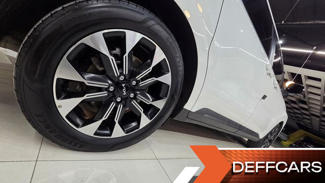 Kia CARNIVAL 9-Seater Prestige купить на сайте DeffCars
