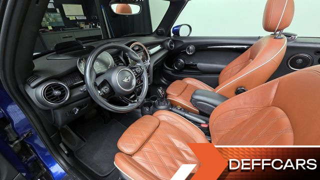Mini COOPER CONVERTIBLE Standard 3rd купить на сайте DeffCars