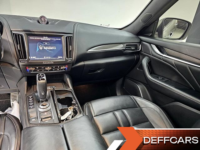 Maserati LEVANTE 3.0 AWD GranSport купить на сайте DeffCars