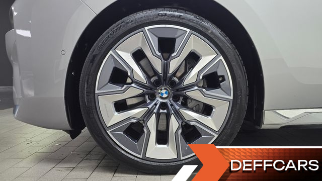 BMW 7-SERIES 740i xDrive Classic Silver Edition купить на сайте DeffCars