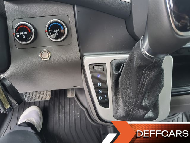 Hyundai SOLATI 15-seater Luxury купить на сайте DeffCars