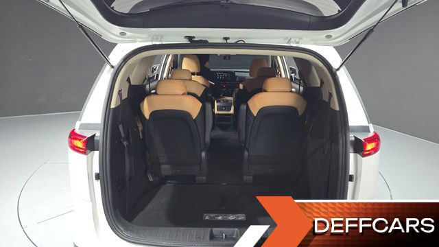Kia CARNIVAL Gasoline 9-Seater Prestige купить на сайте DeffCars