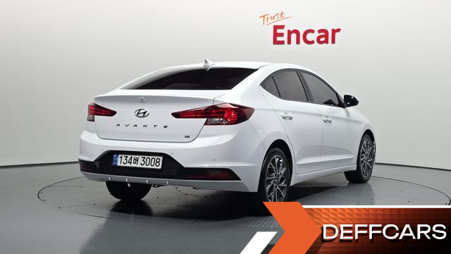 Hyundai AVANTE 1.6 Style купить на сайте DeffCars