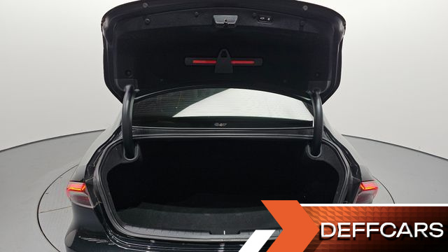 Hyundai GRANDEUR 2.5 Calligraphy купить на сайте DeffCars