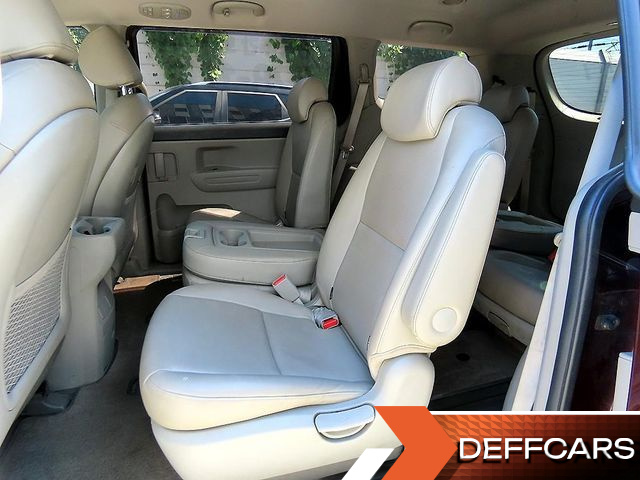 Kia CARNIVAL 11-Seater Deluxe купить на сайте DeffCars