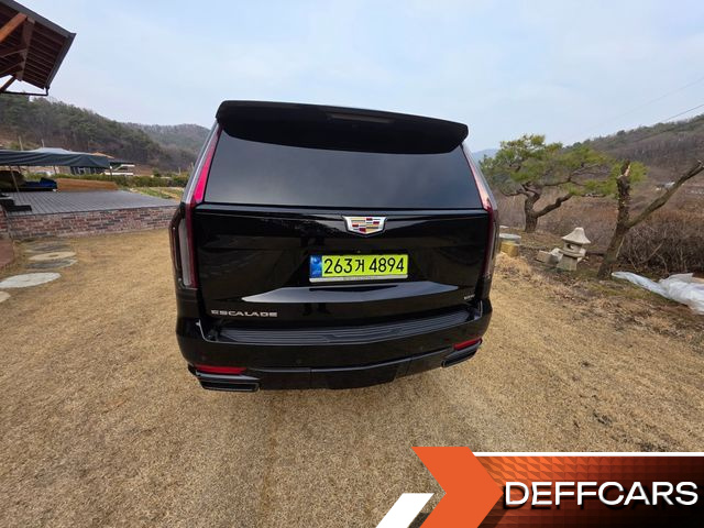 Cadillac ESCALADE 6.2 ESV ESV Sports Platinum купить на сайте DeffCars