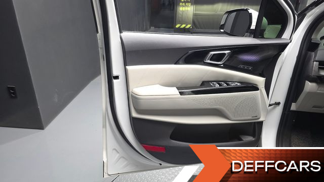 Kia CARNIVAL Gasoline 9-Seater Signature купить на сайте DeffCars