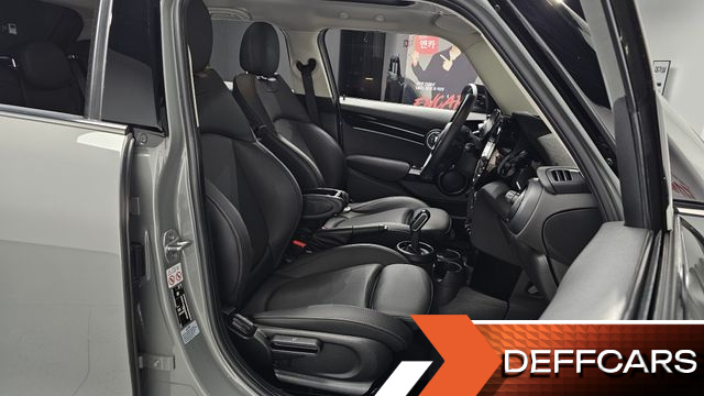 Mini COOPER 5-Door Classic Plus 3rd купить на сайте DeffCars