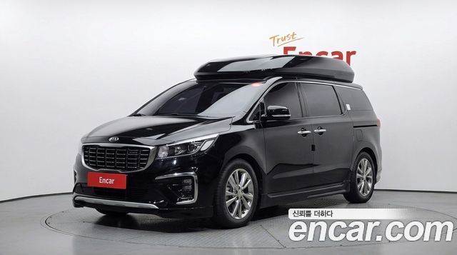 Kia CARNIVAL 9-Seater Hi-Limousine Noblesse Special купить на сайте DeffCars