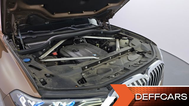 BMW X7 xDrive 30d Design Pure Excellent 7-Seater купить на сайте DeffCars