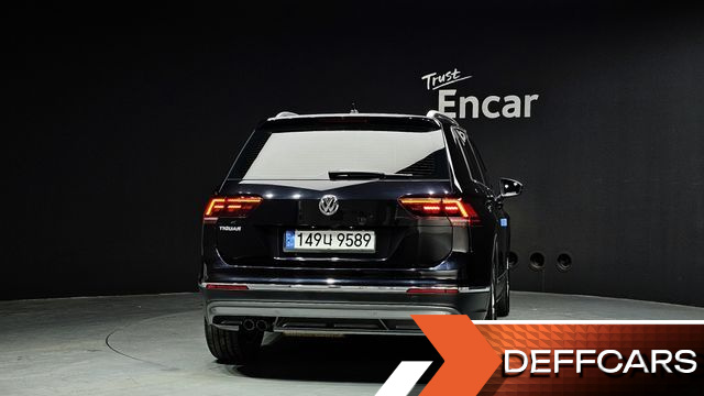 Volkswagen TIGUAN 2.0 TDI Premium купить на сайте DeffCars