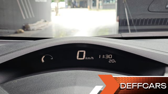 Nissan LEAF EV купить на сайте DeffCars