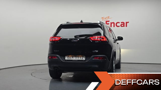 Jeep CHEROKEE 2.4 Longitude AWD купить на сайте DeffCars