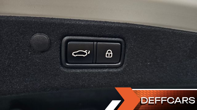 Hyundai GRANDEUR 3.3 Calligraphy купить на сайте DeffCars