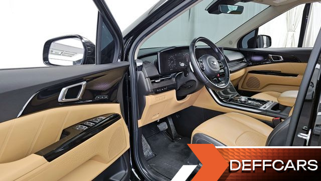Kia CARNIVAL Gasoline 7-Seater Signature купить на сайте DeffCars