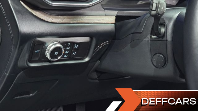 Ford EXPLORER 3.0 Platinum 4WD купить на сайте DeffCars