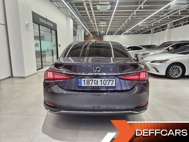 Lexus ES Luxury Plus купить на сайте DeffCars