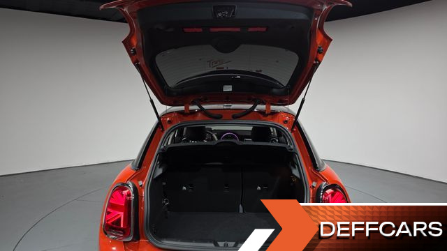 Mini COOPER 5Door Standard 3rd купить на сайте DeffCars