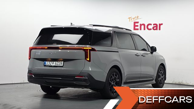 Kia CARNIVAL 9-Seater Gravity купить на сайте DeffCars