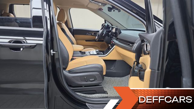 Kia CARNIVAL 9-Seater Noblesse купить на сайте DeffCars