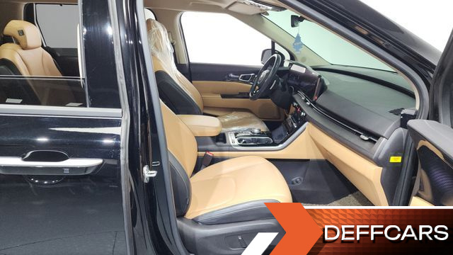 Kia CARNIVAL Gasoline 9-Seater Signature купить на сайте DeffCars