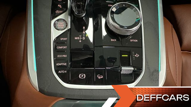 BMW X7 xDrive 40i Design Pure Excellence 6-Seater купить на сайте DeffCars