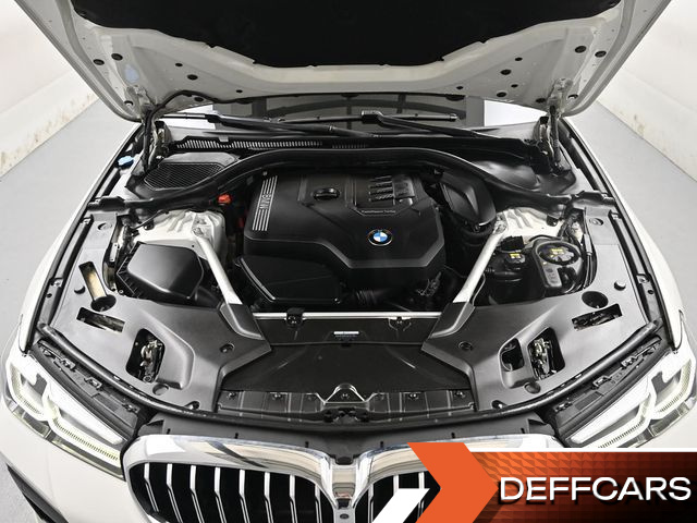 BMW 5-SERIES 520i M Sport купить на сайте DeffCars