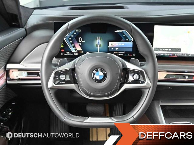 BMW 7-SERIES 740i sDrive Design Pure Excellence купить на сайте DeffCars