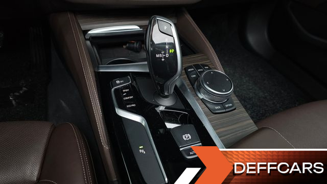 BMW 5-SERIES 520d Luxury Plus купить на сайте DeffCars