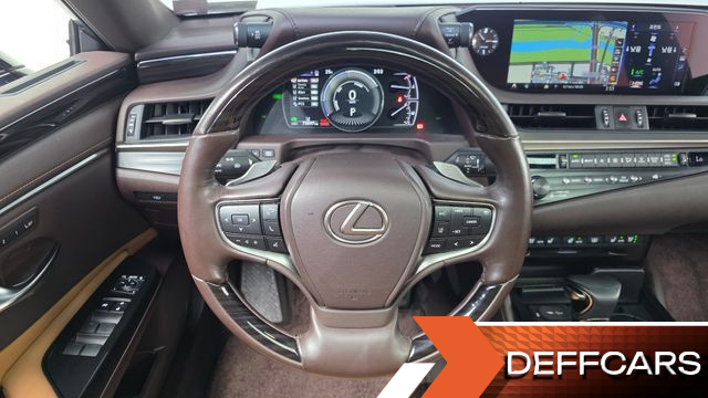 Lexus ES Luxury Plus купить на сайте DeffCars