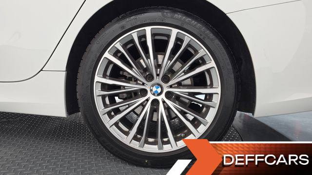 BMW 3-SERIES 320i Luxury купить на сайте DeffCars