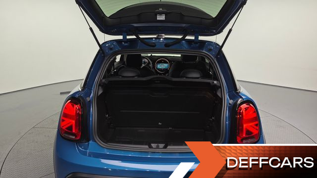 Mini COOPER Classic Launch Pack Third Generation купить на сайте DeffCars
